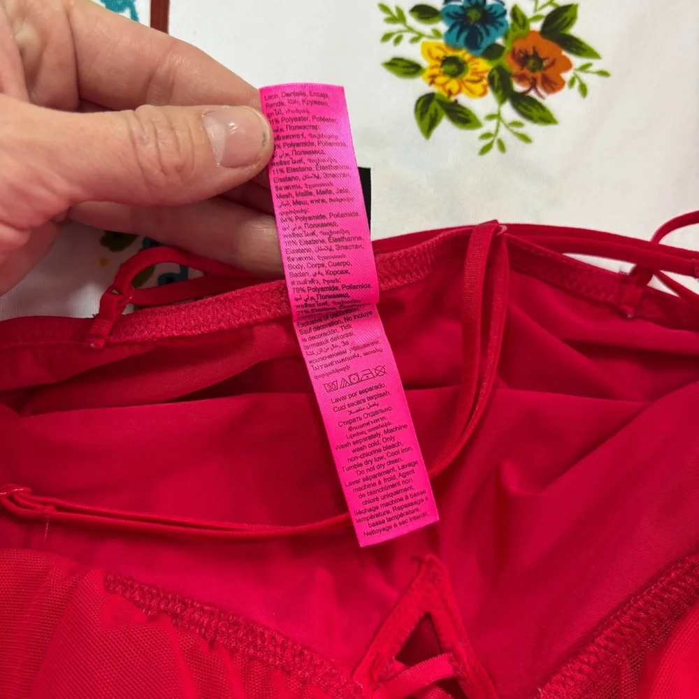 La SENZA Red Chemise with Satin Sheen Lace Detail Criss-Cross Nightwear - Picture 6 of 9